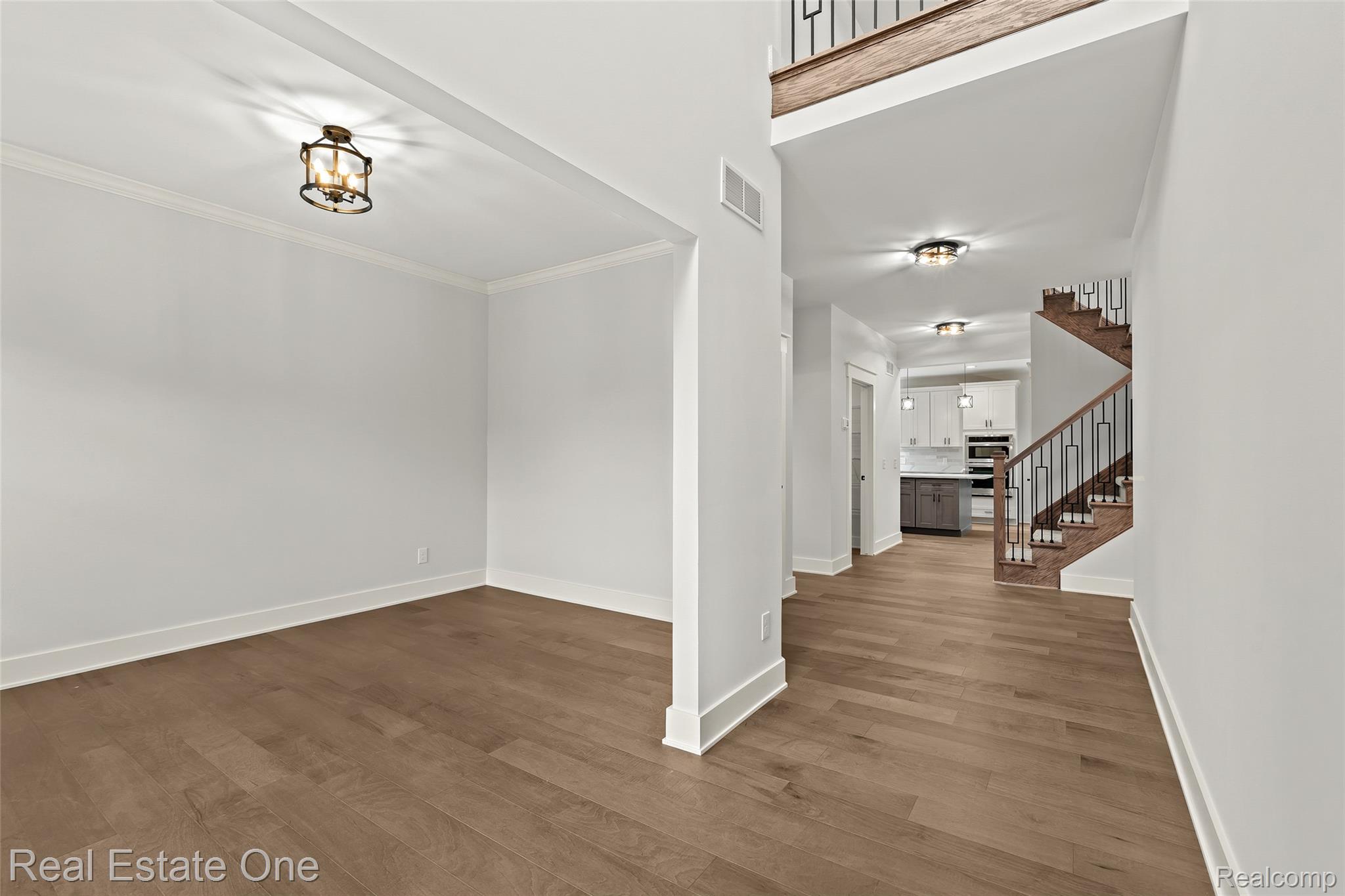 1180 Horseshoe Drive