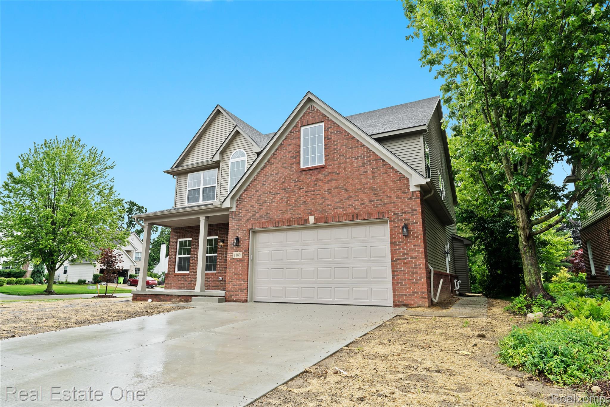 1180 Horseshoe Drive