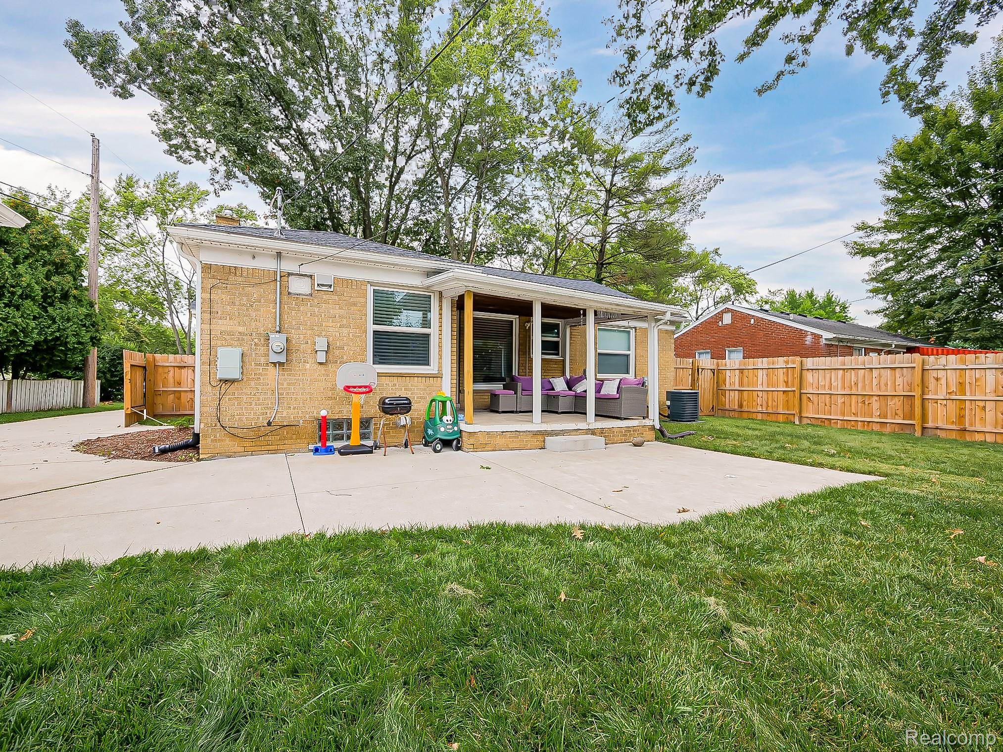 27120 Shagbark Drive