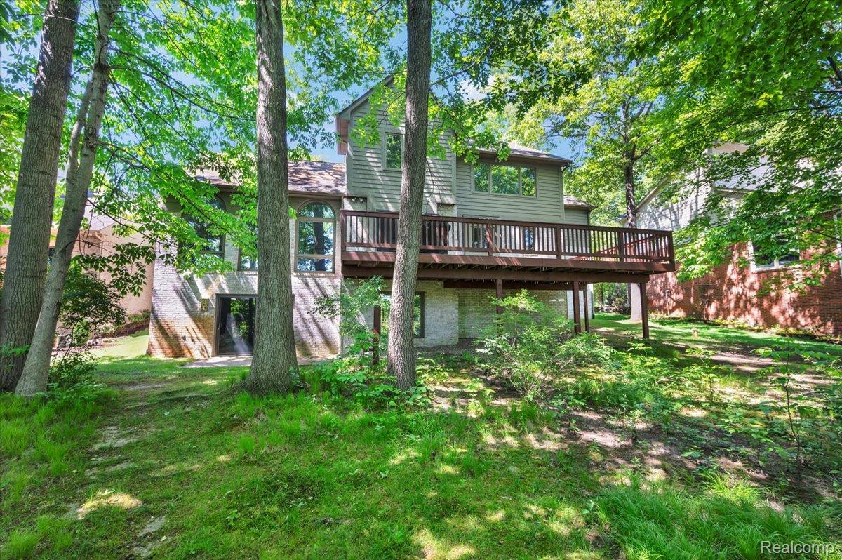 250 Woodcreek Court