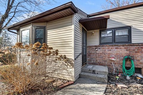 Tiny photo for 2639 Chatham Woods Drive SE #14, Cascade Charter Township, MI 49546 (MLS # 65026009599)