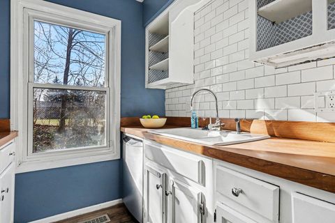 Tiny photo for 2639 Chatham Woods Drive SE #14, Cascade Charter Township, MI 49546 (MLS # 65026009599)