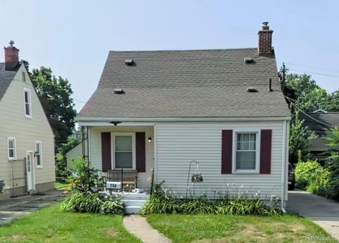 714 E 12 Mile Road Royal Oak Charter Township MI 48073