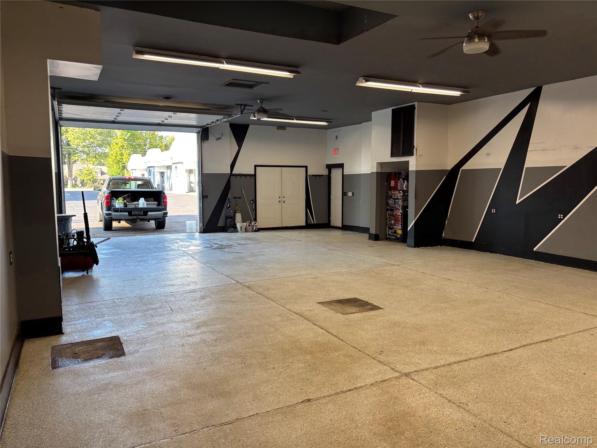 3135 Dixie Highway 107