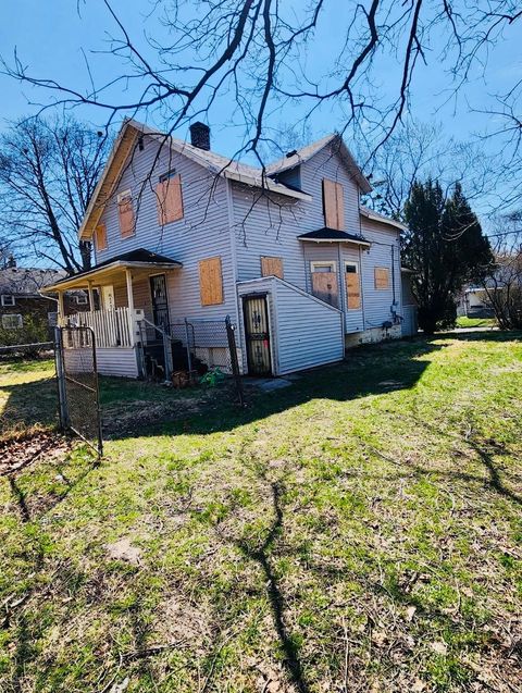 2601 Dakota Avenue Flint City MI 48506