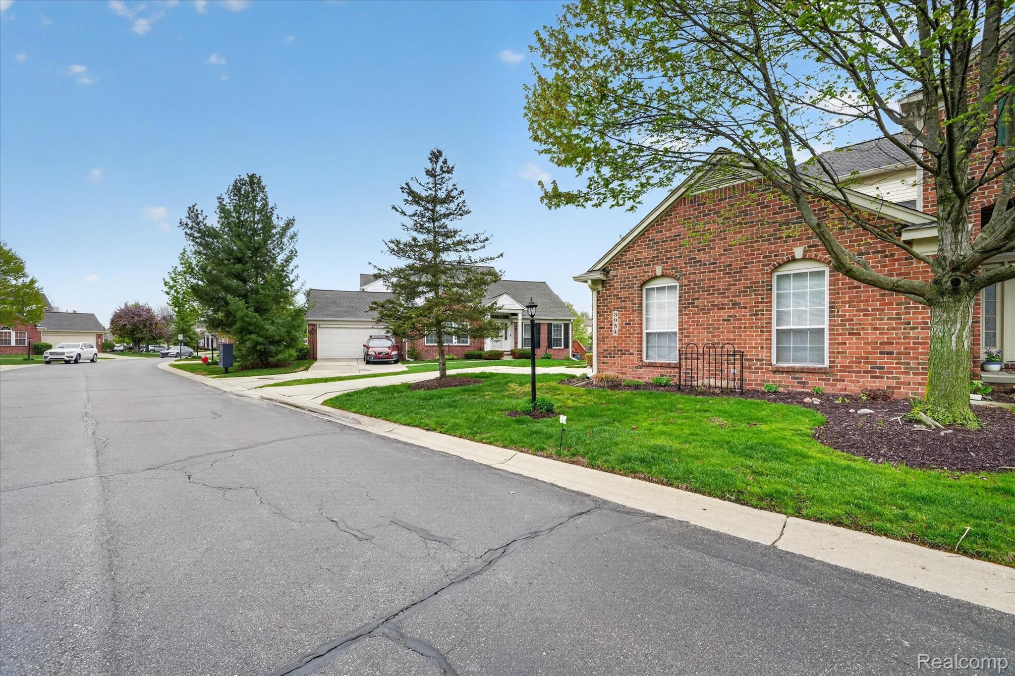 3954 Ravensfield Drive
