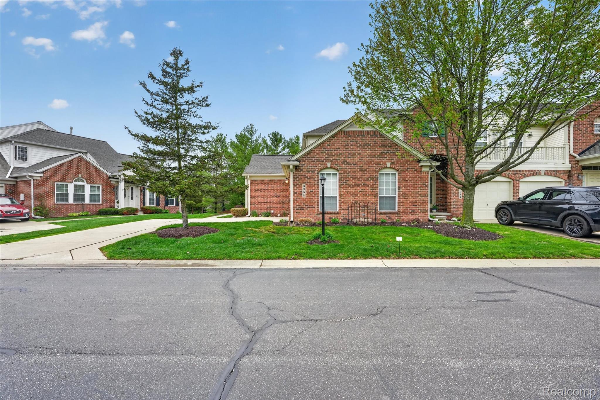 3954 Ravensfield Drive