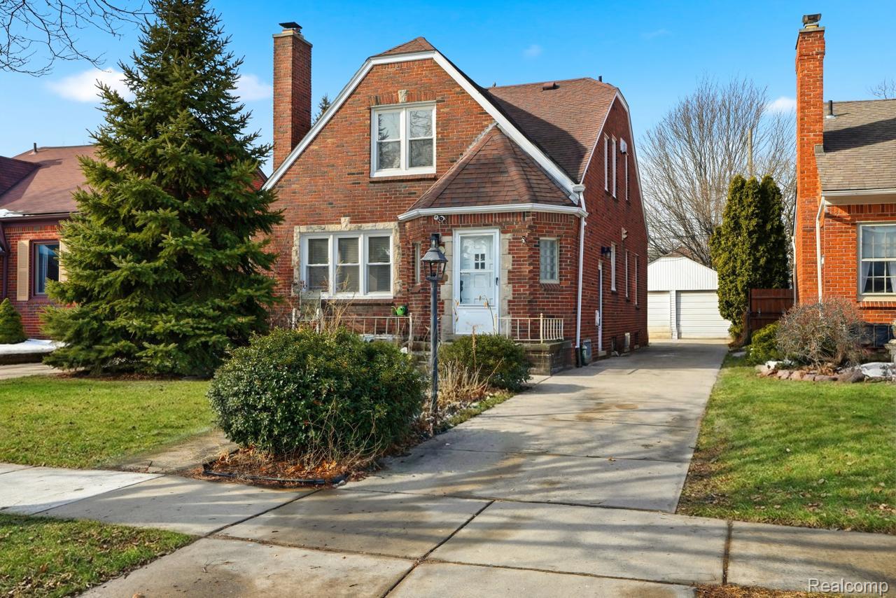 2045 N ELIZABETH Street