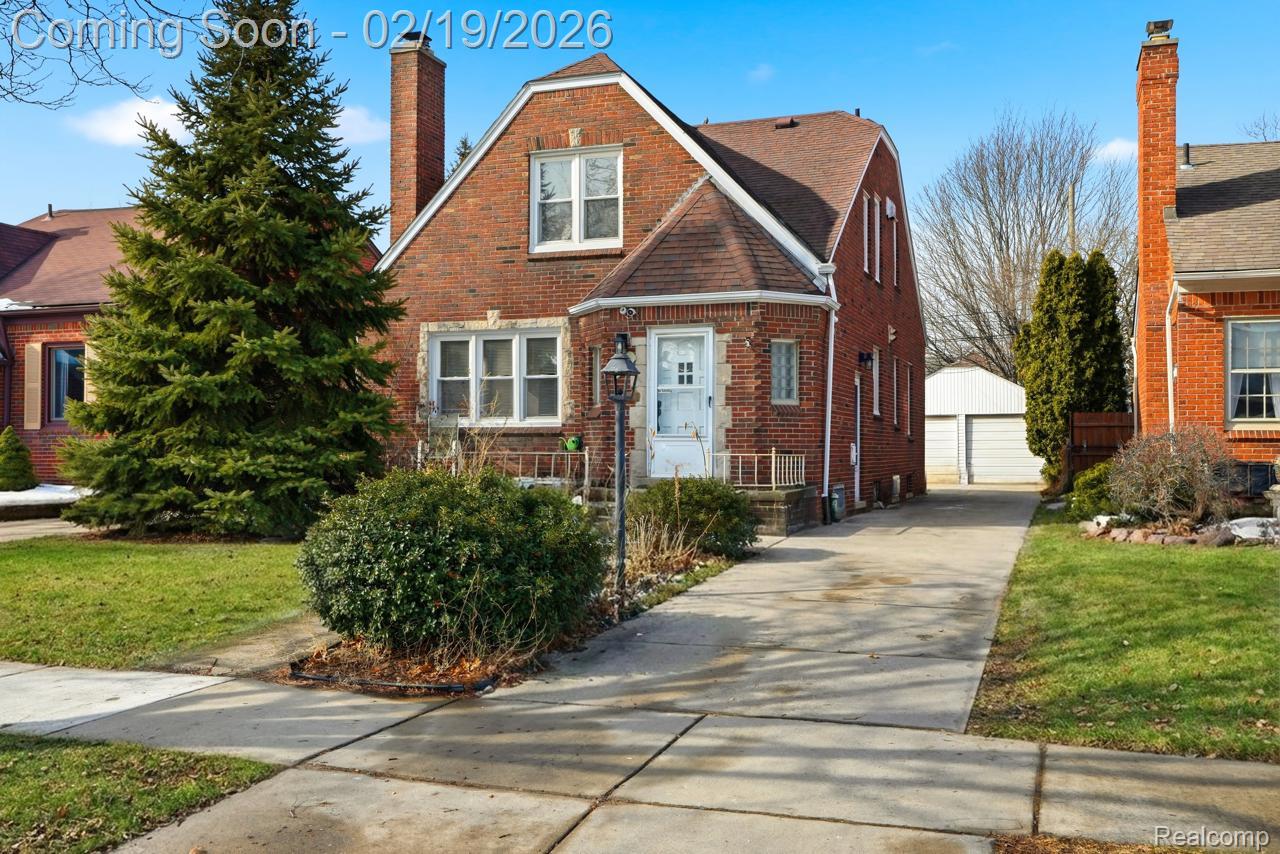 2045 N ELIZABETH Street