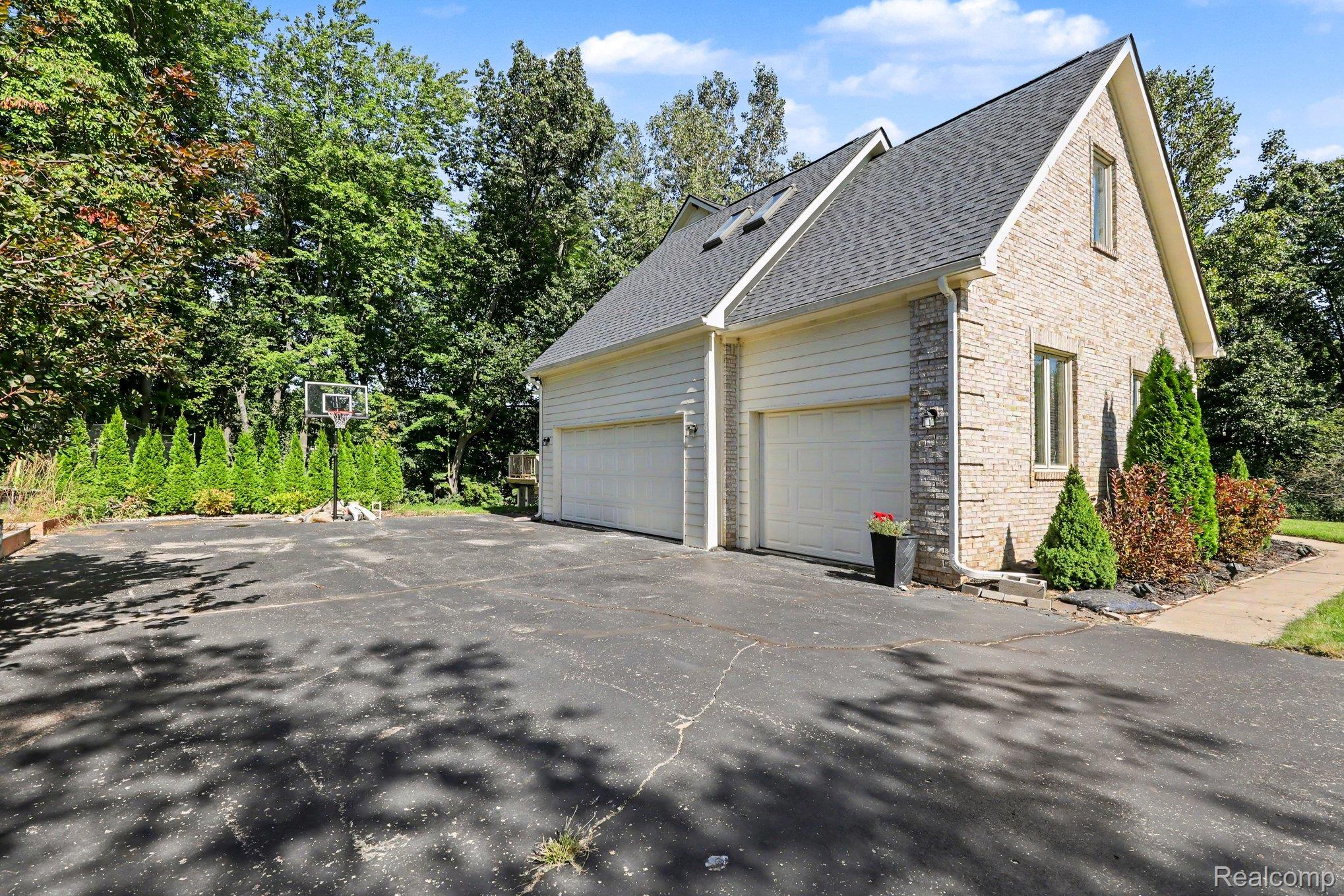 9984 Maple Valley Drive