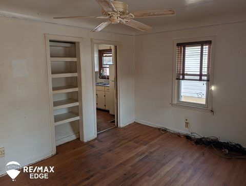 Tiny photo for 2415 Pennsylvania Avenue, Flint City, MI 48506 (MLS # 5050199716)