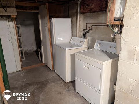 Tiny photo for 2415 Pennsylvania Avenue, Flint City, MI 48506 (MLS # 5050199716)