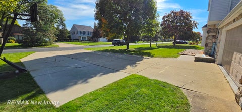 Tiny photo for 3323 E Wintergreen Drive, Saginaw Charter Township, MI 48603 (MLS # 61050224798)