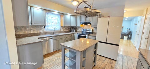 Tiny photo for 3323 E Wintergreen Drive, Saginaw Charter Township, MI 48603 (MLS # 61050224798)