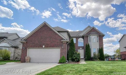 33201 Glengary Court Sterling Heights City MI 48310
