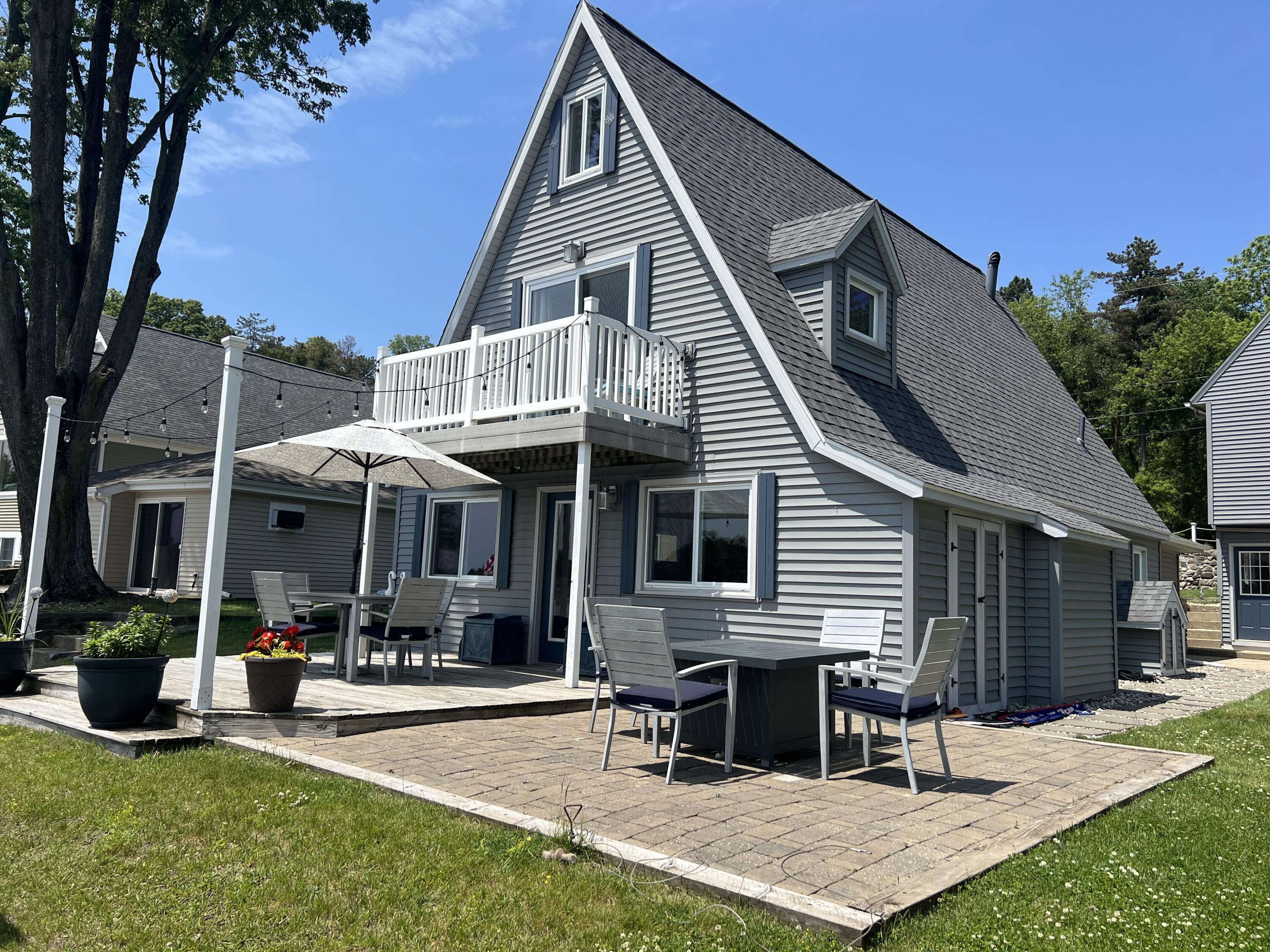1210 N Eagle Lake Drive