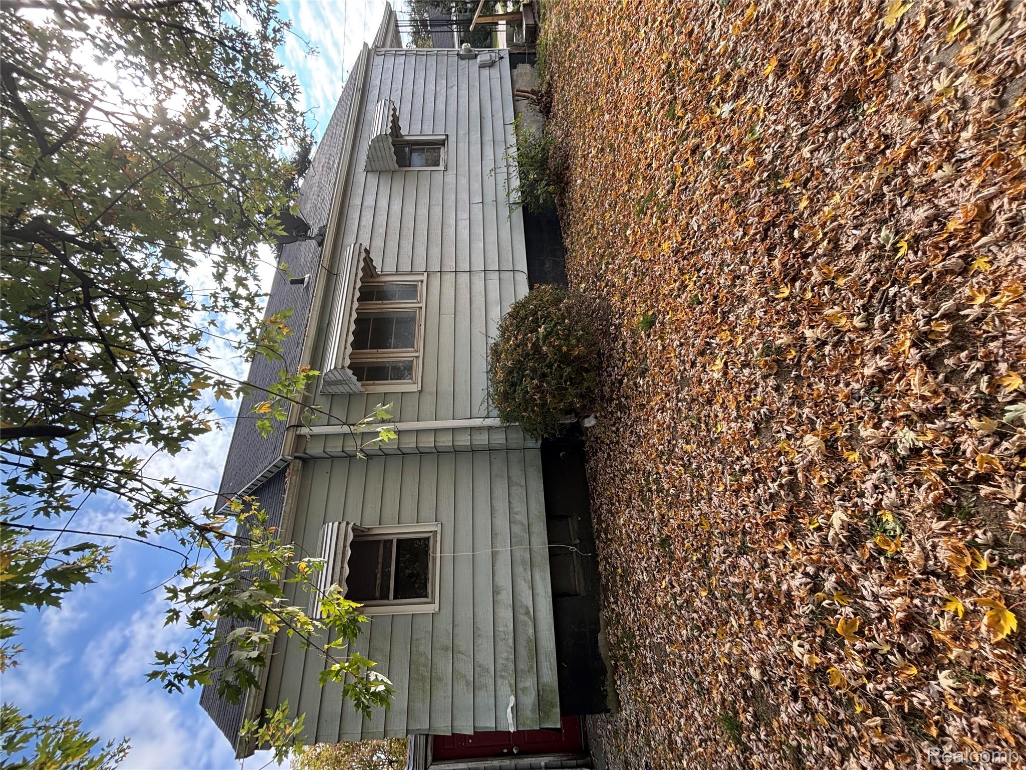 3522 Whitney Avenue