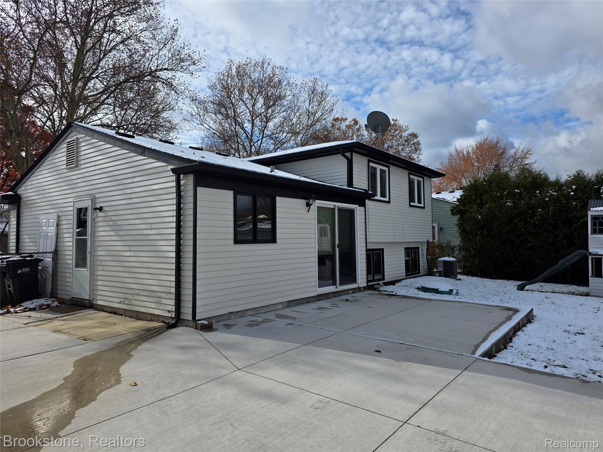 14945 Annapolis Drive