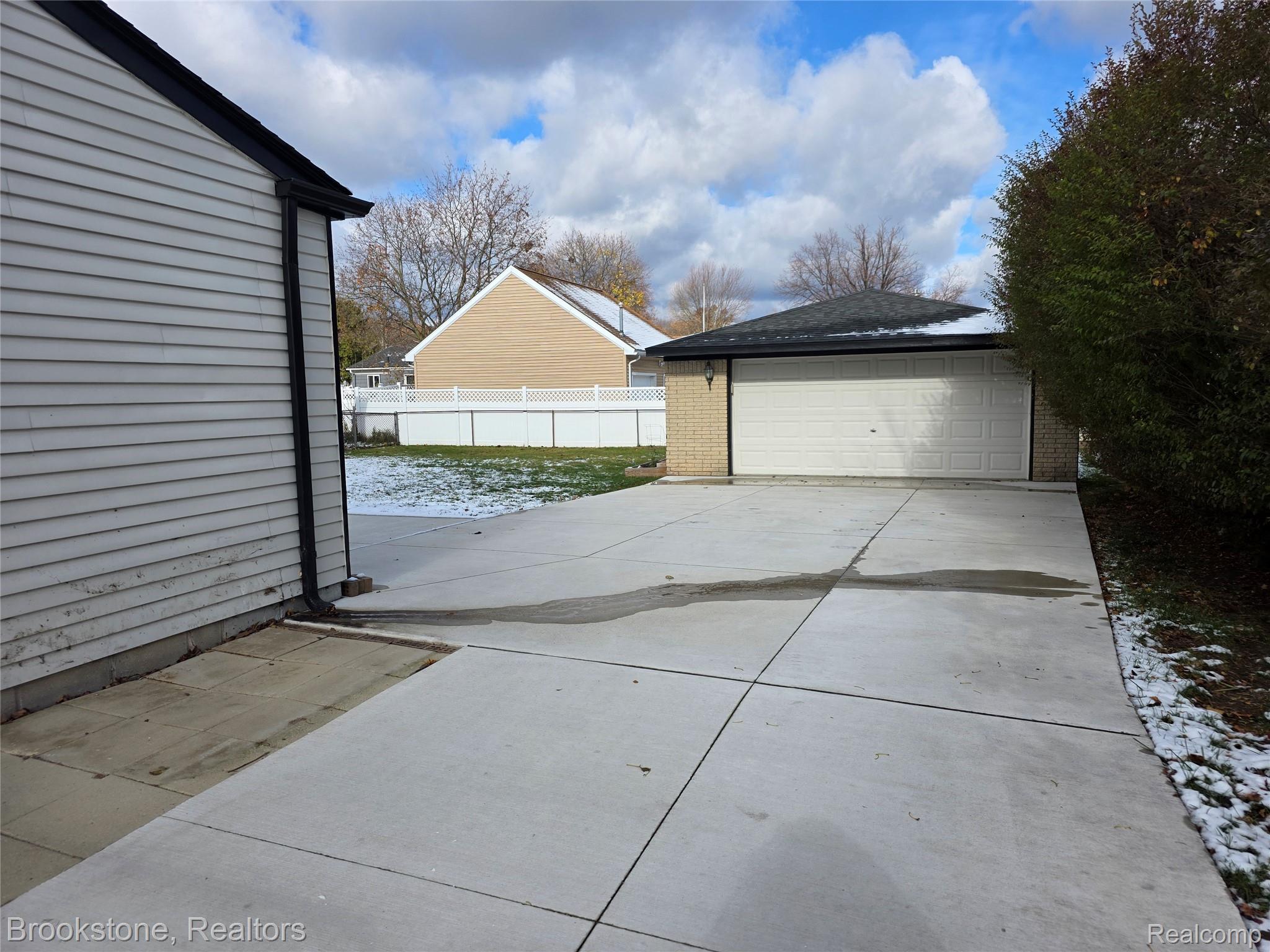 14945 Annapolis Drive