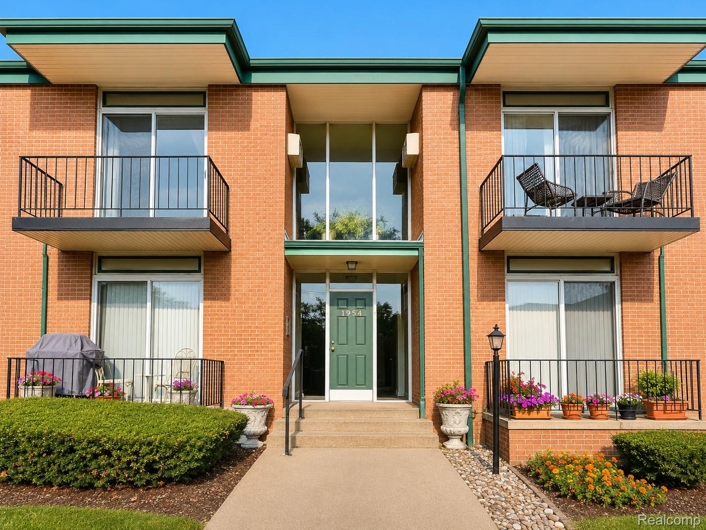 1954 Axtell Drive 5