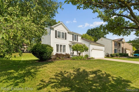 Photo of 763 Whitney Drive, Rochester Hills City, MI 48307 (MLS # 20261053797)