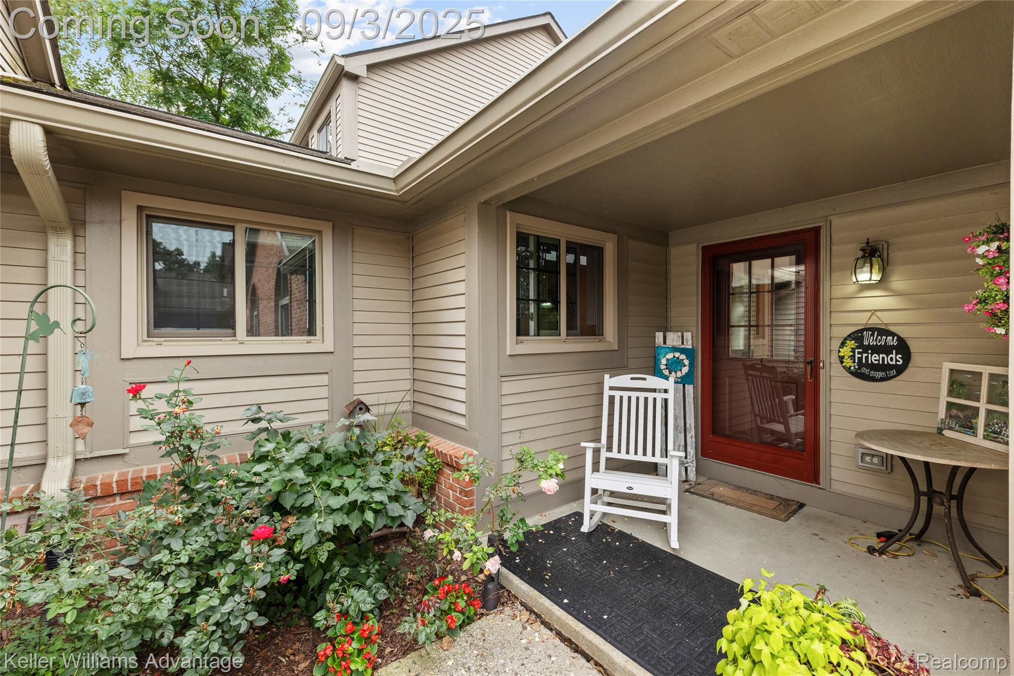 1048 Pinewood Court 40