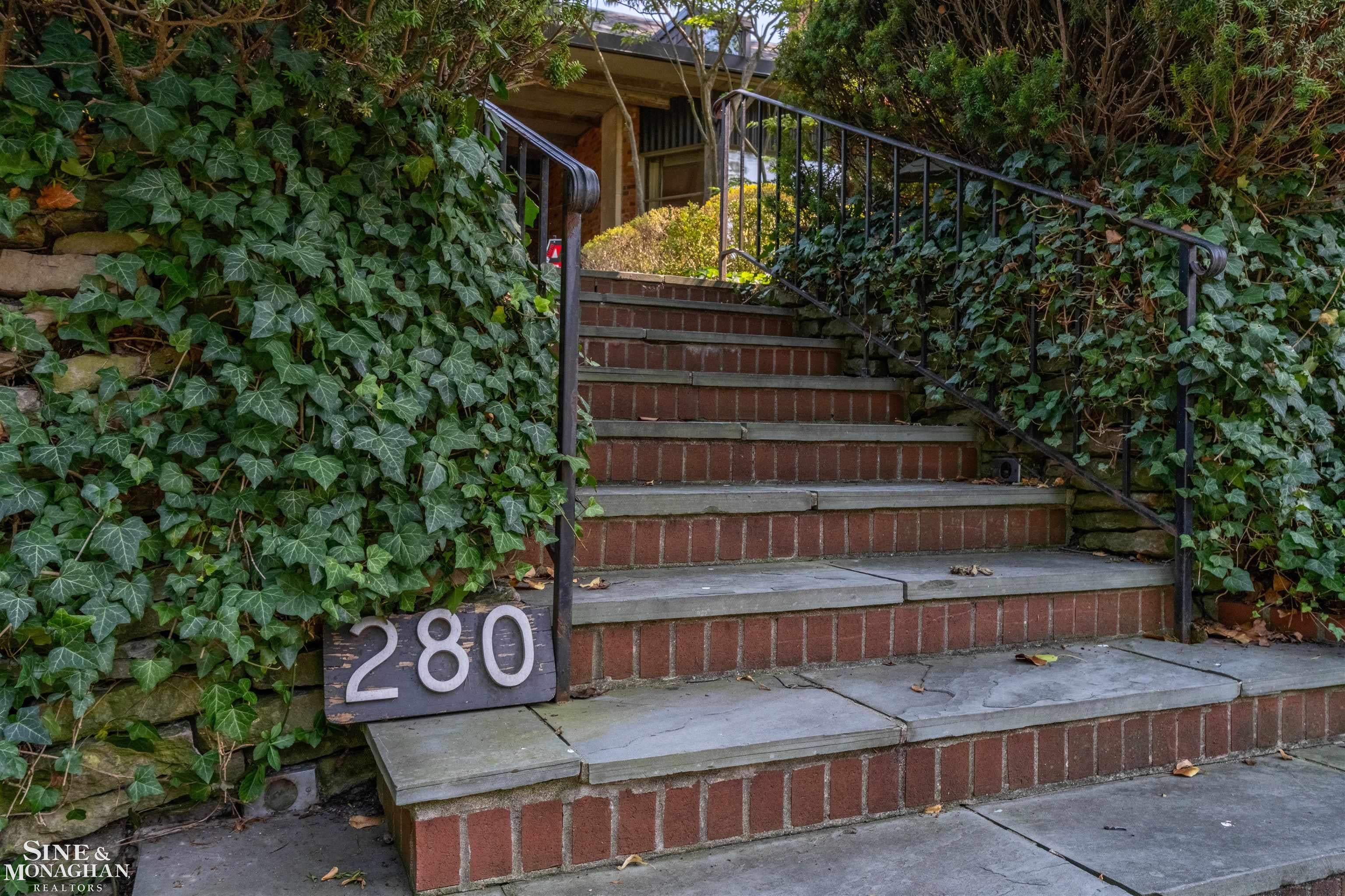 280 Vincennes Place