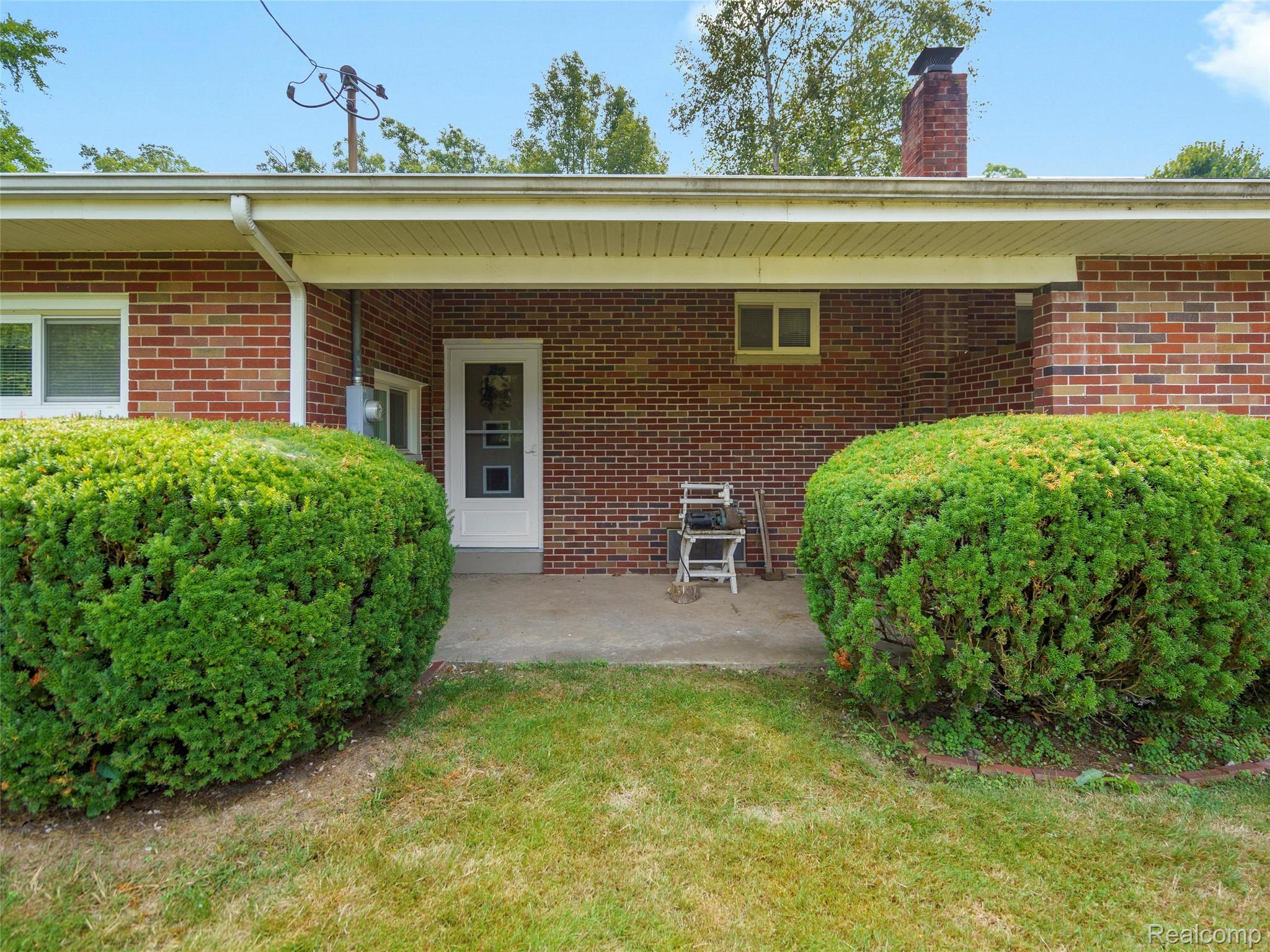 628 Riverside Drive