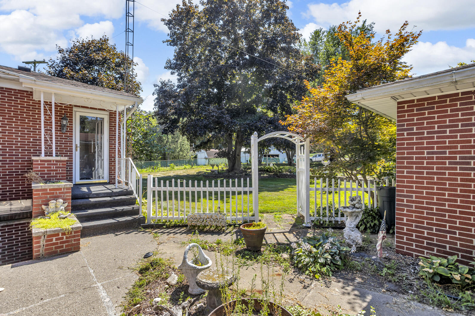 6653 Springport Road