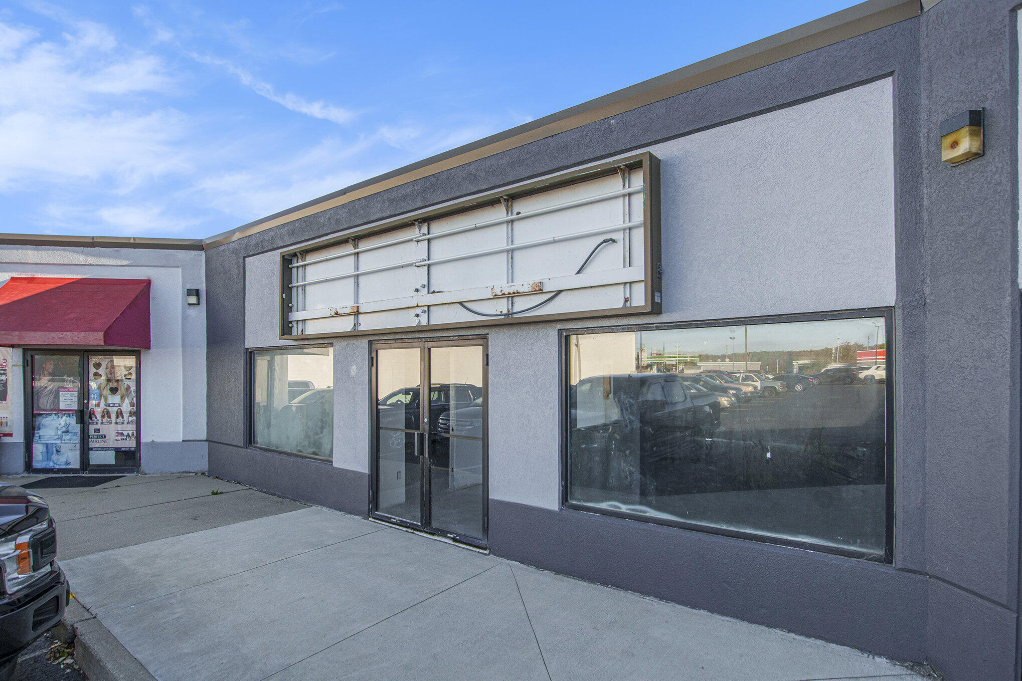 1210 Phoenix Street 2