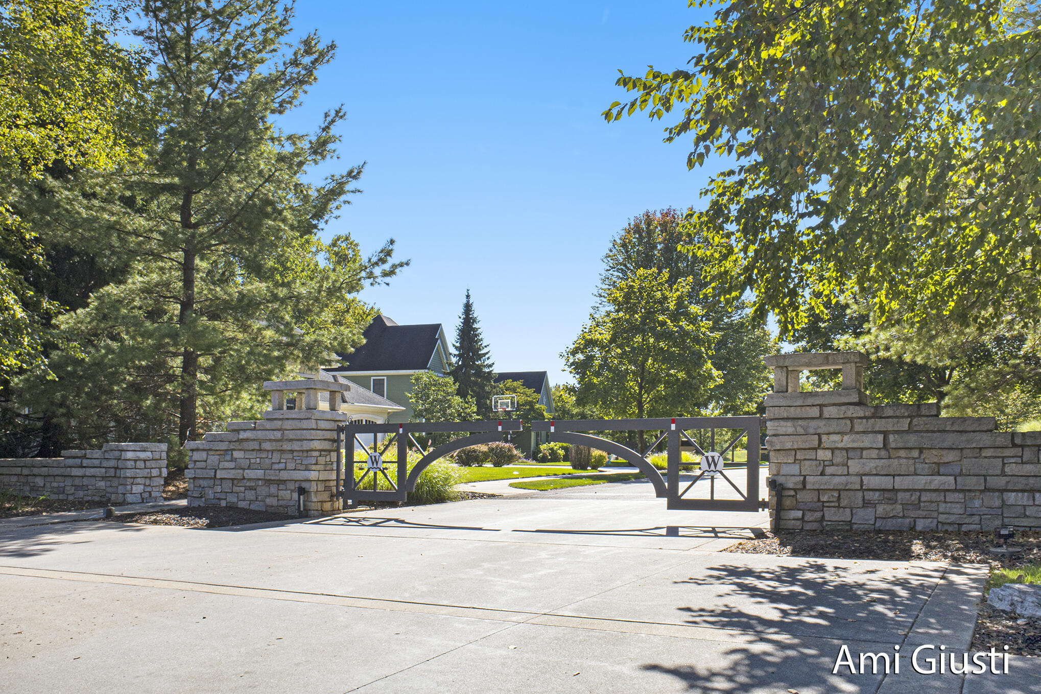 Cascade Charter Township, Michigan 49546, United States, 3 Bedrooms Bedrooms, ,2 BathroomsBathrooms,Residential,Active,219815