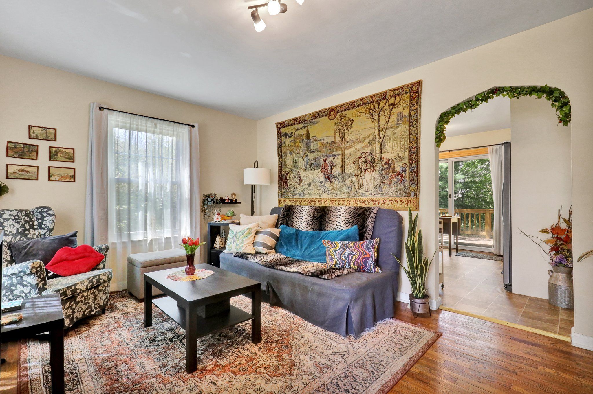1001 N WAVERLY Road