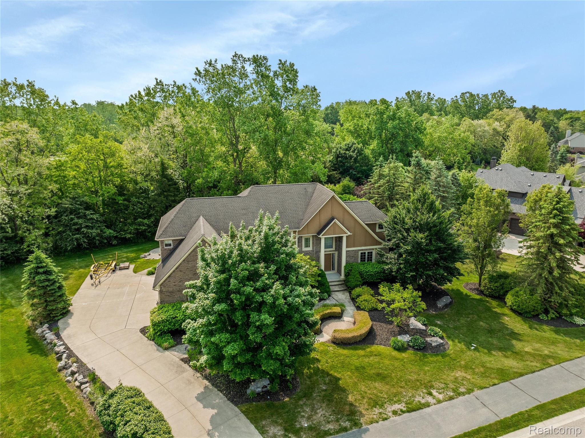 8897 Stoney Creek Drive