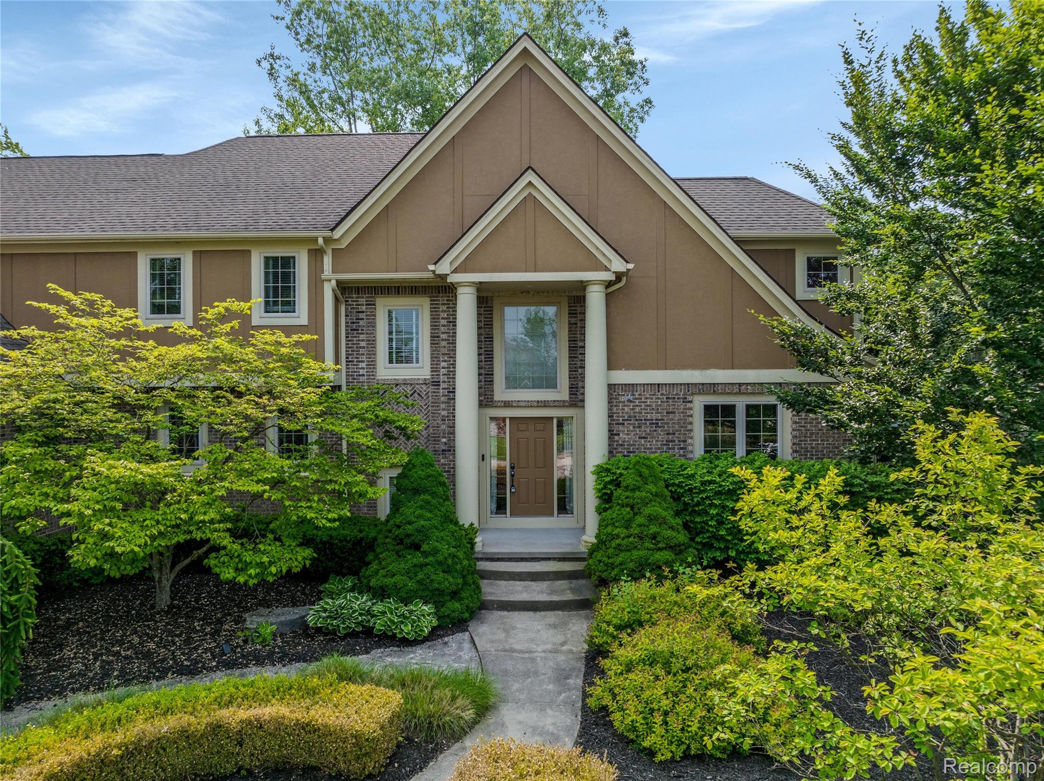 8897 Stoney Creek Drive