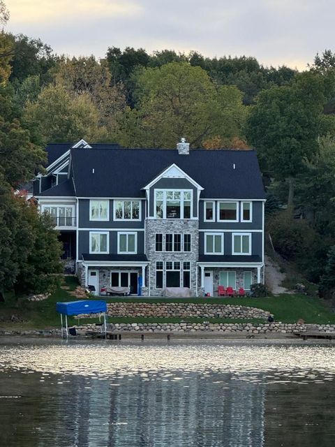 000 Ridge White Lake Charter Township Oakland MI 48383