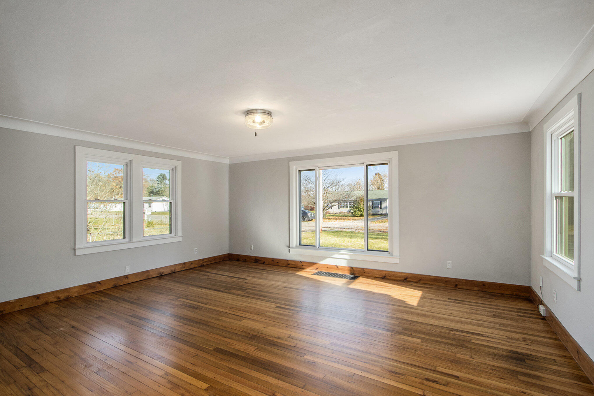 Portage, Michigan 49024, United States, 2 Bedrooms Bedrooms, ,1 BathroomBathrooms,Residential,Active,245069