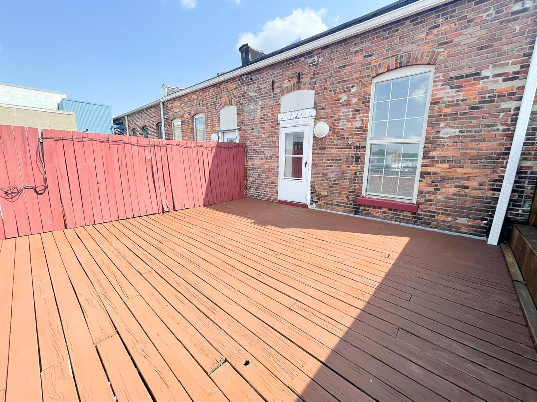 208 W Michigan Avenue 3J