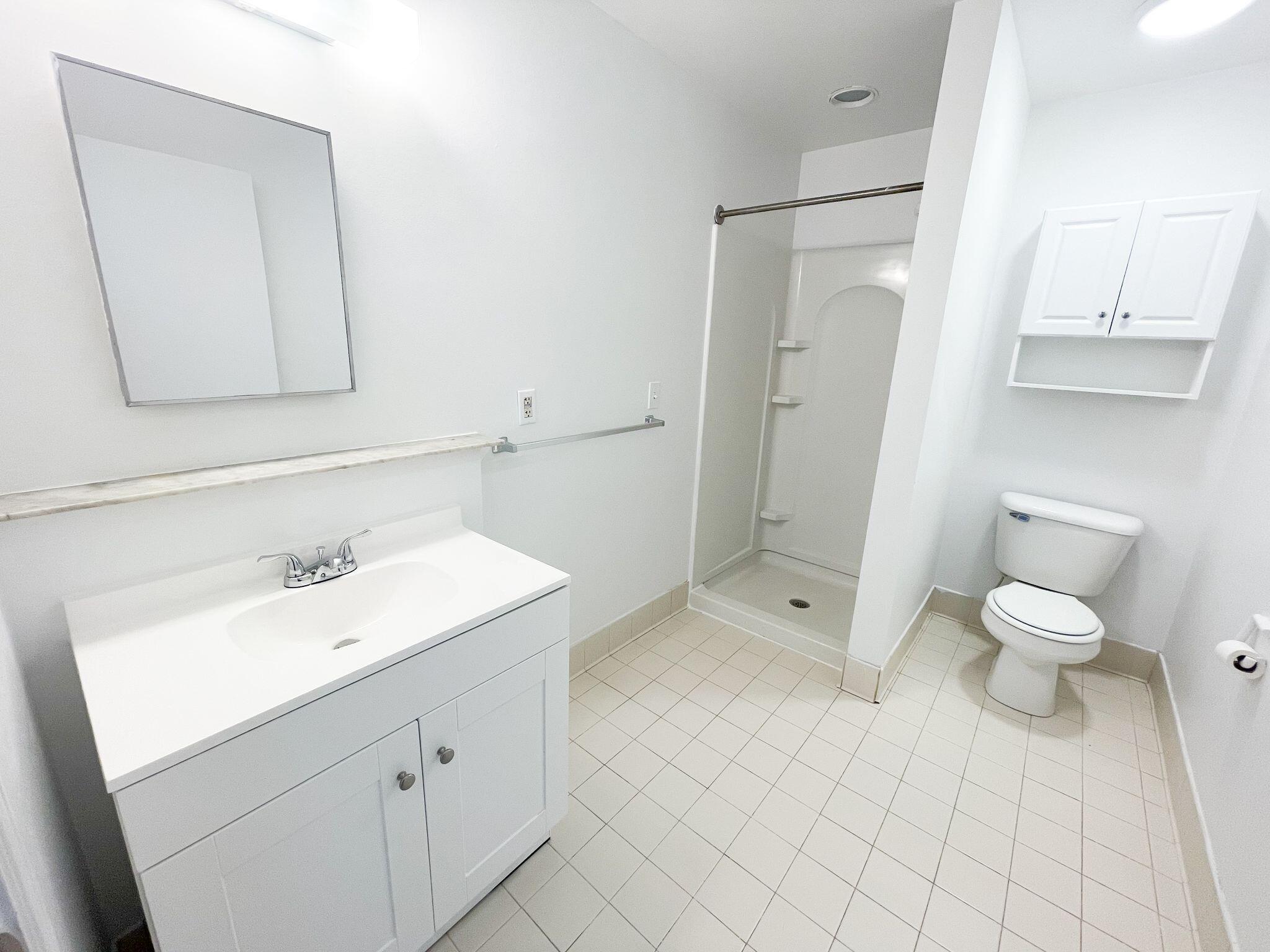 208 W Michigan Avenue 3J