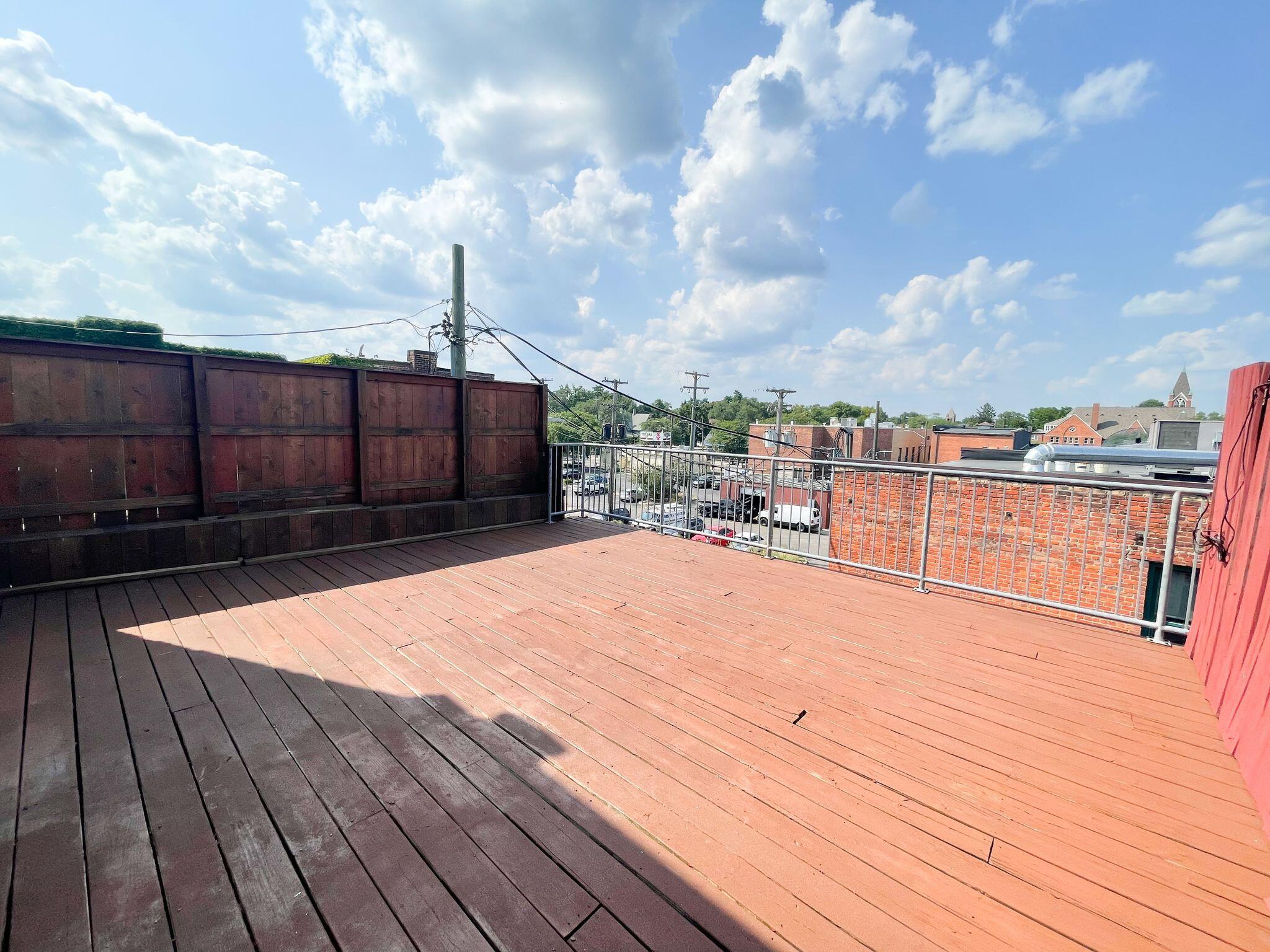 208 W Michigan Avenue 3J