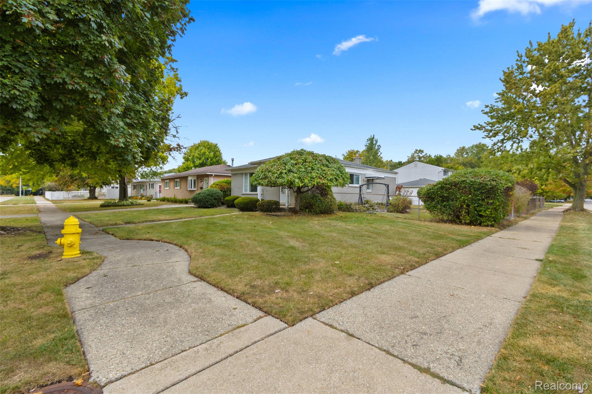 33432 Balmoral Street