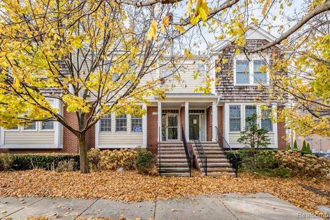 202 Stonebrooke Court Royal Oak City MI 48067