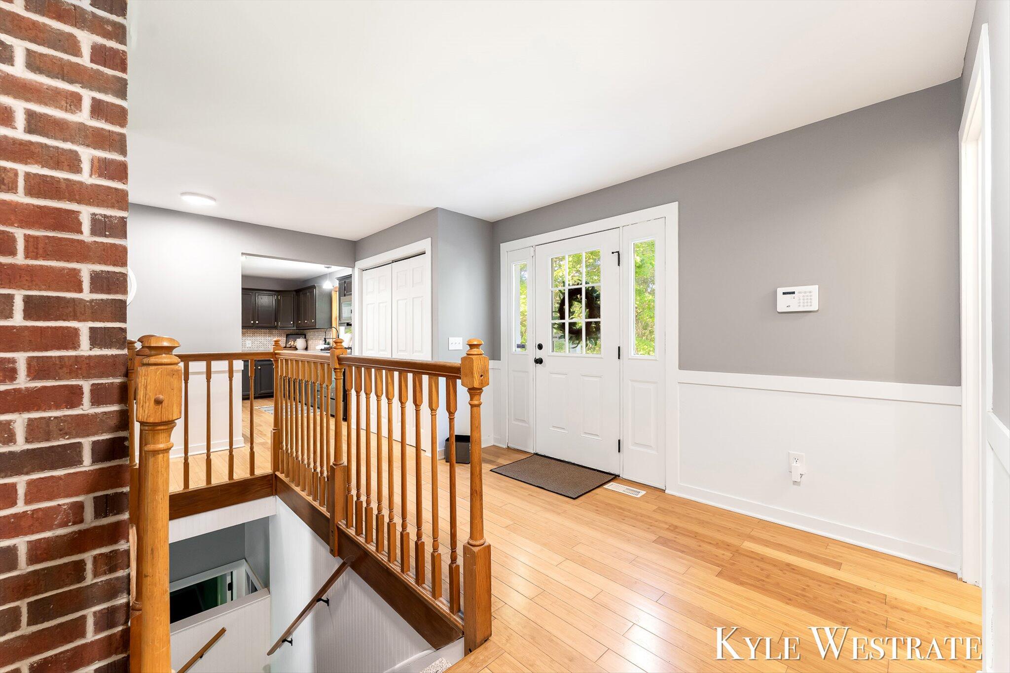 Properties Available 4 - 4 2525 Biggs Avenue NE