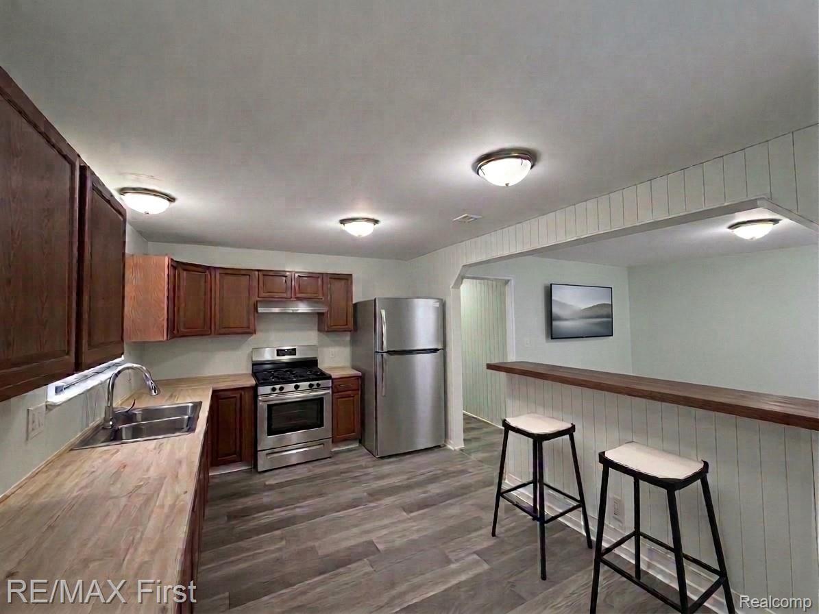 8468 Republic Avenue