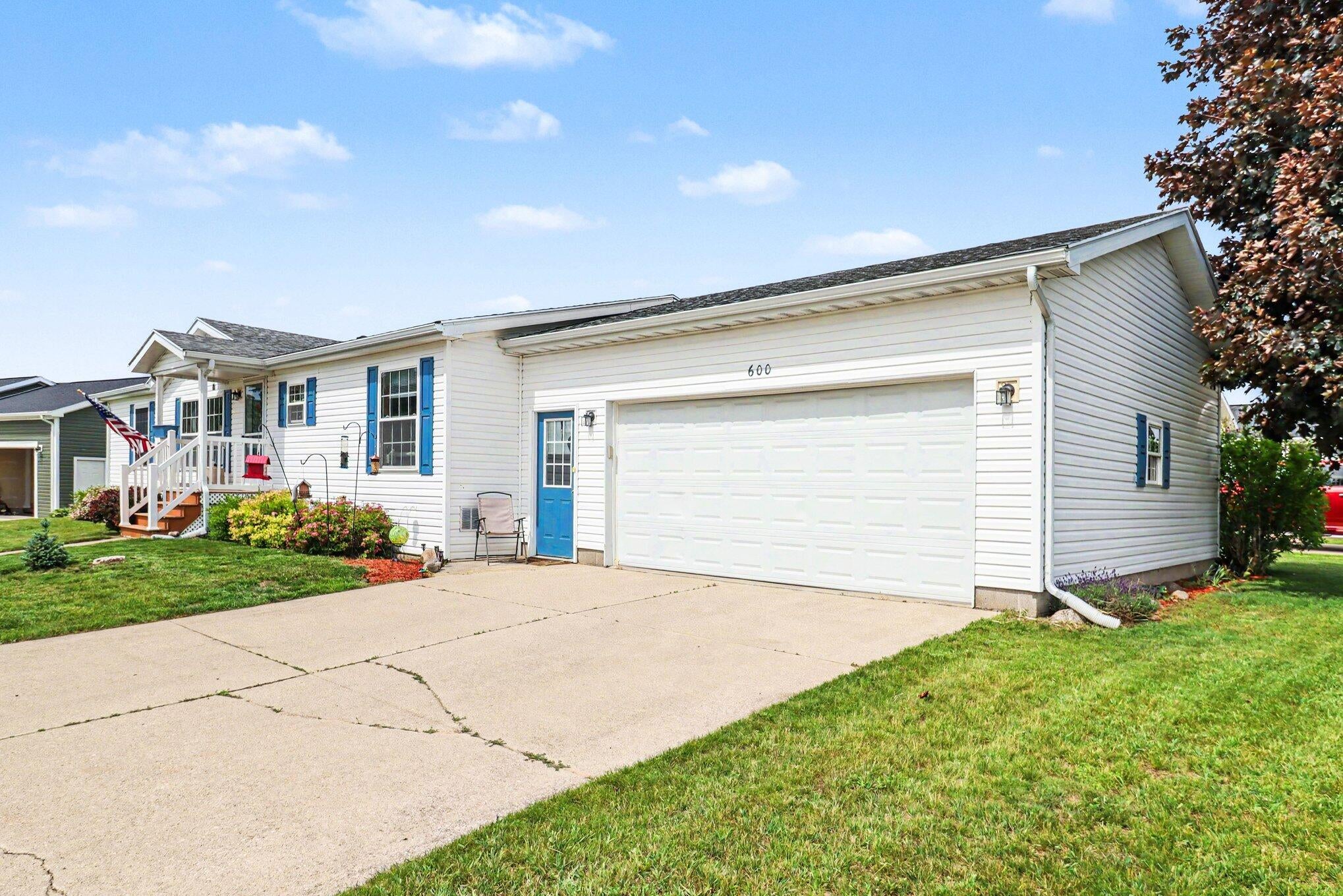 600 Peach Lane