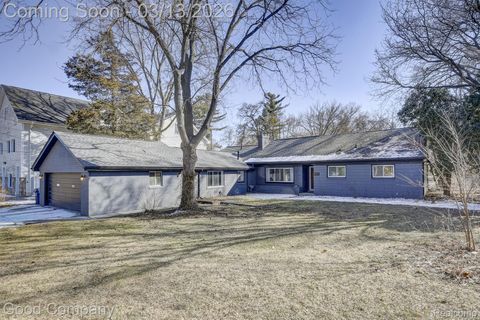 4896 Chicago Road Warren City MI 48092