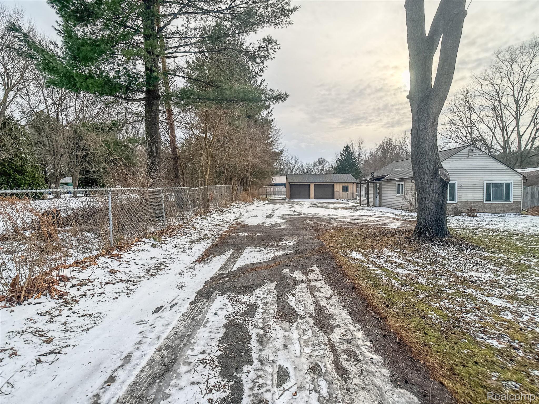 4390 E Mount Morris Road