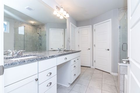 A home in BeverlyHillsVillage_Oakland
