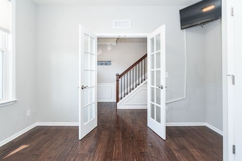 A home in BeverlyHillsVillage_Oakland