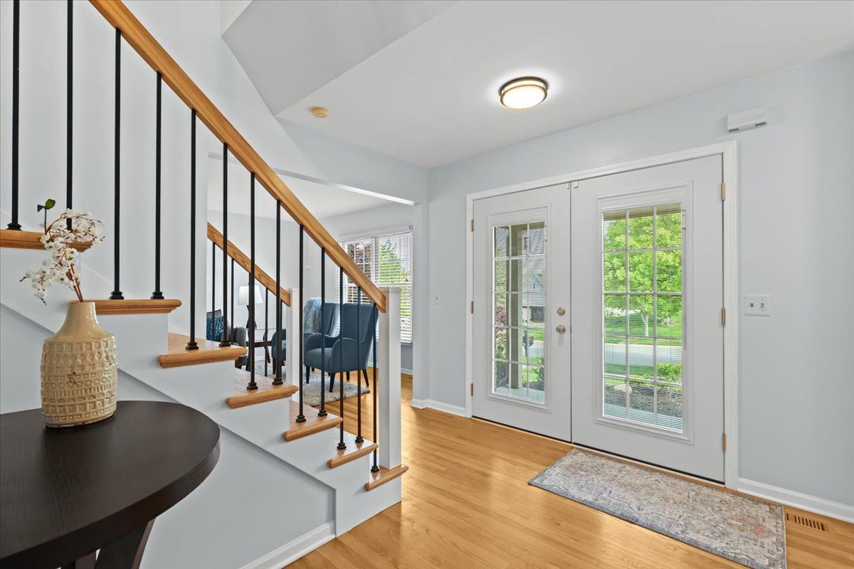585 Dorchester Way