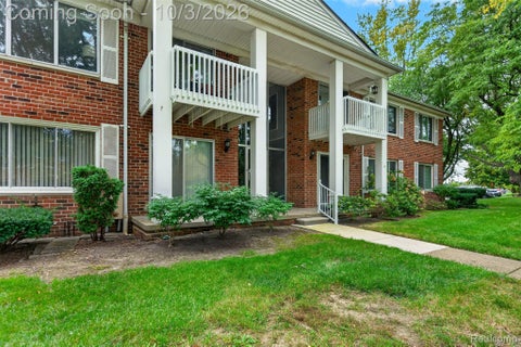 Photo of 42241 Toddmark Lane, Clinton Charter Township, MI 48038 (MLS # 20261079727)
